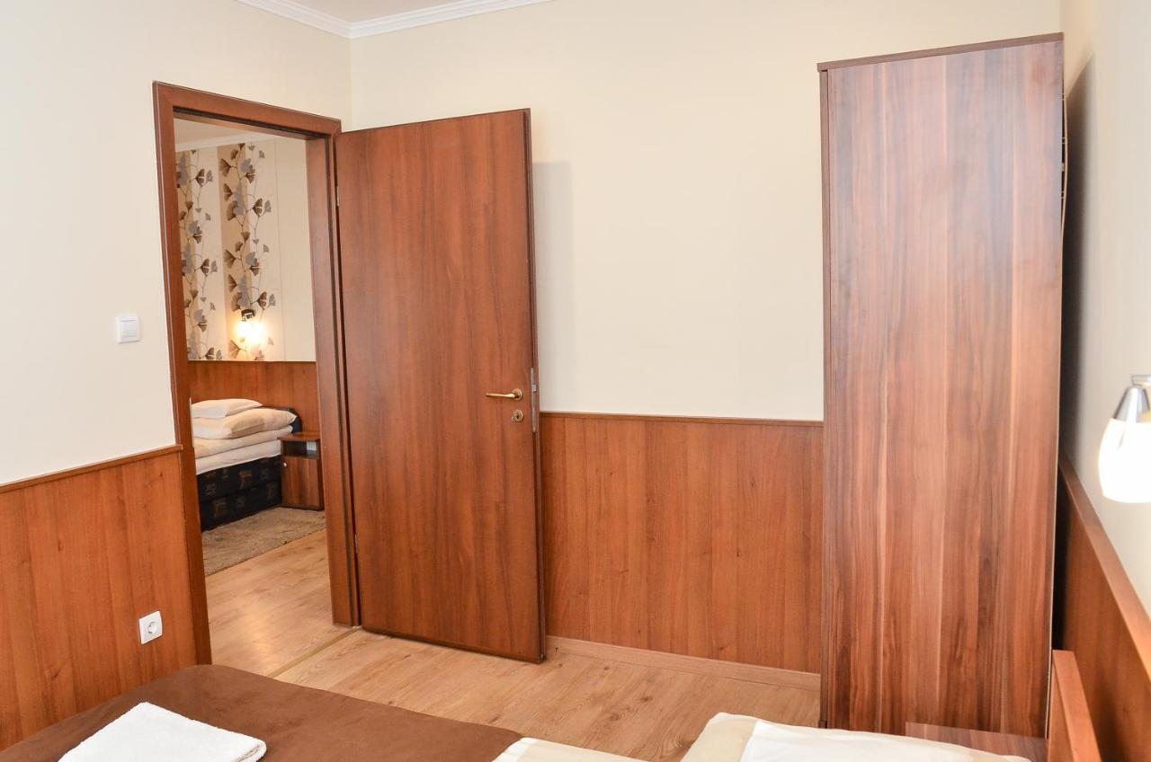 Media Panzio Es Apartmanhaz Hajdúszoboszló Exterior foto