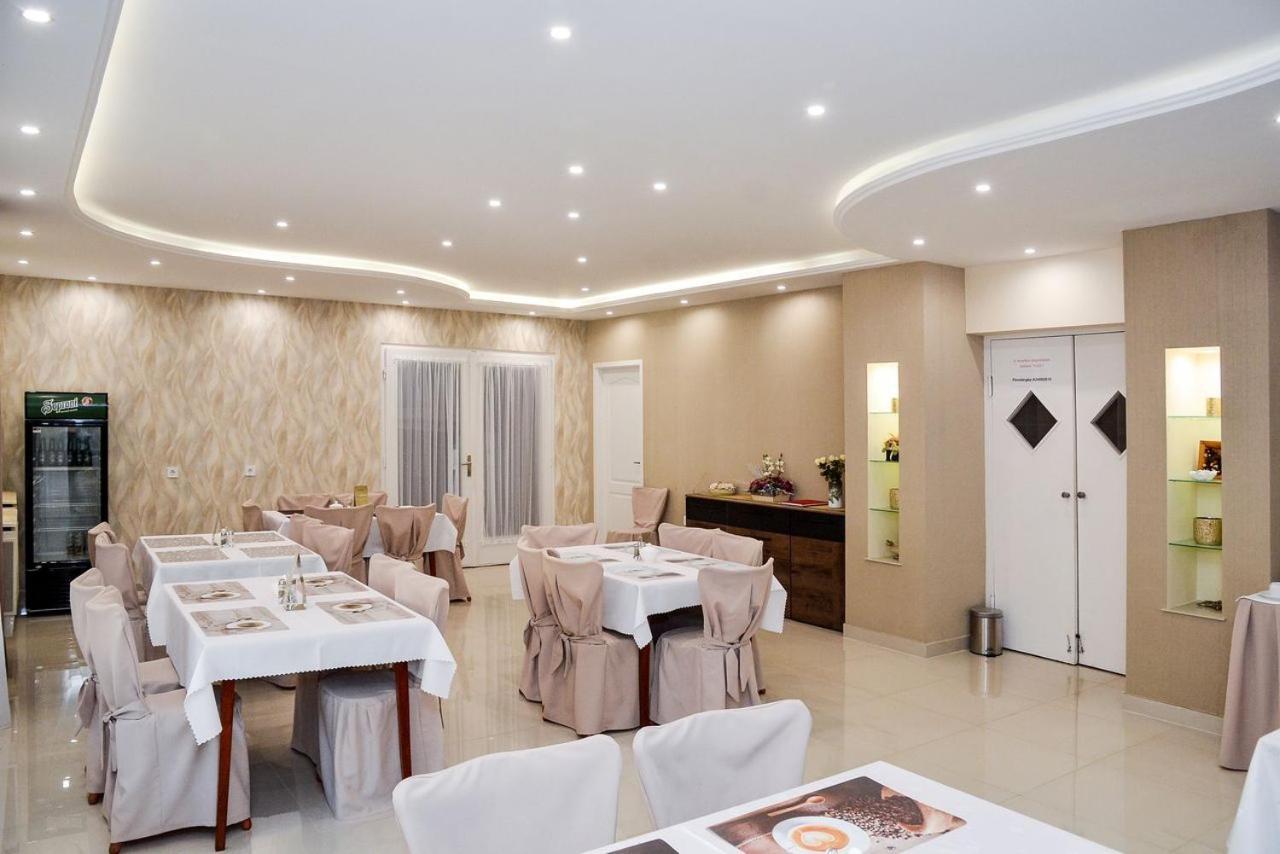 Media Panzio Es Apartmanhaz Hajdúszoboszló Exterior foto